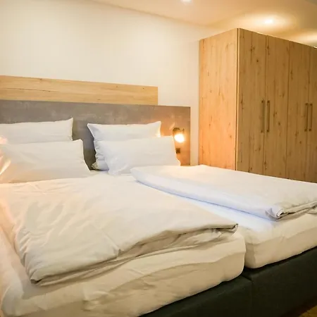 Verweiler Hotell *